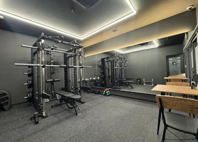 FIT PLACE24 藤沢店のジム内
