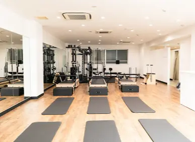 FlexFit 綱島のジム内