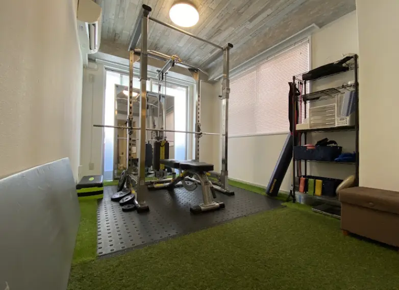 ビーコンセプト北千住店のジム内