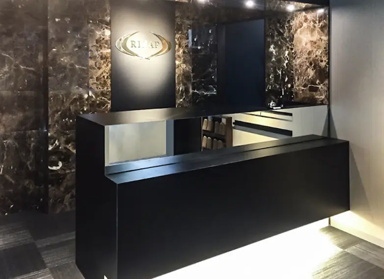 ライザップ北千住店のエントランス