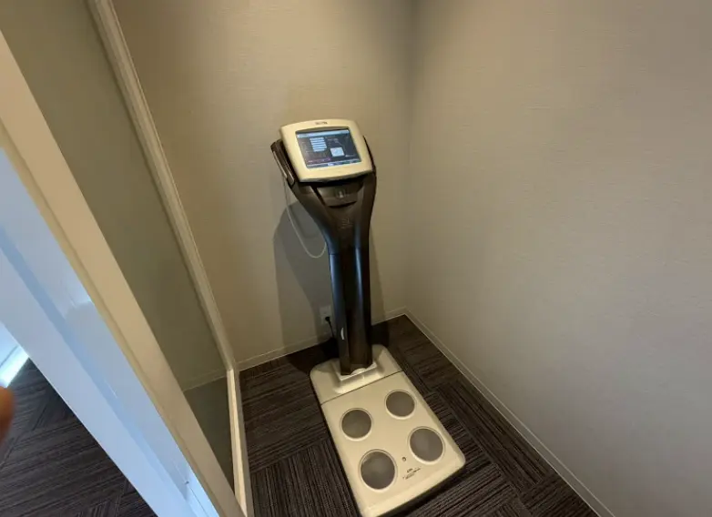 ライザップ北千住店の体組成計