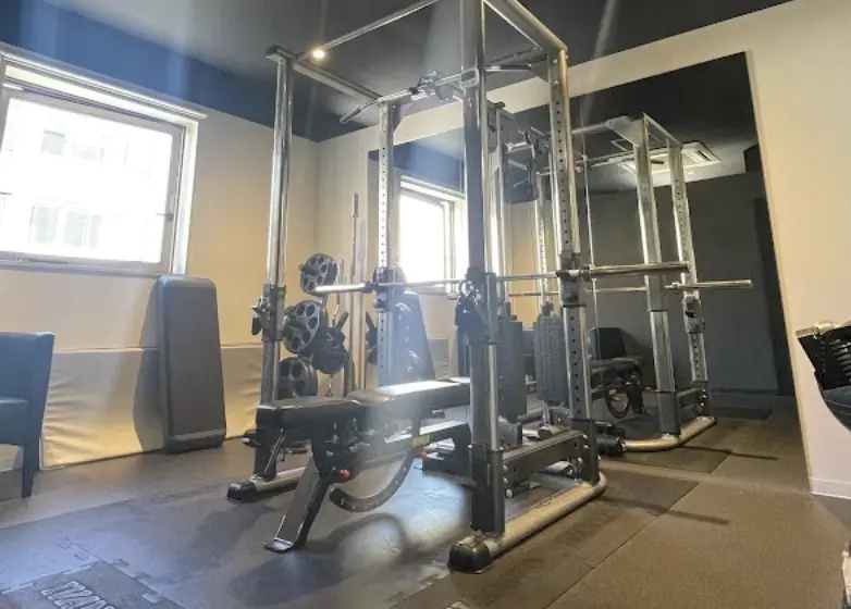 ライザップ札幌店のジム内設備(パワーラック)