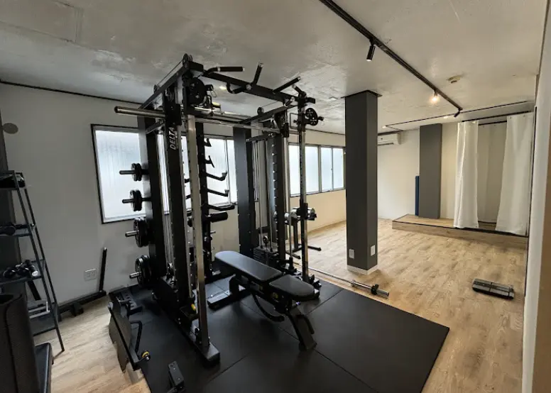 Shape Fit Gym 柏店のジム内の様子