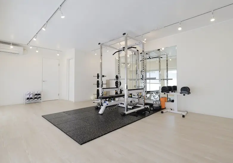 かたぎり塾吉祥寺店のジム内画像