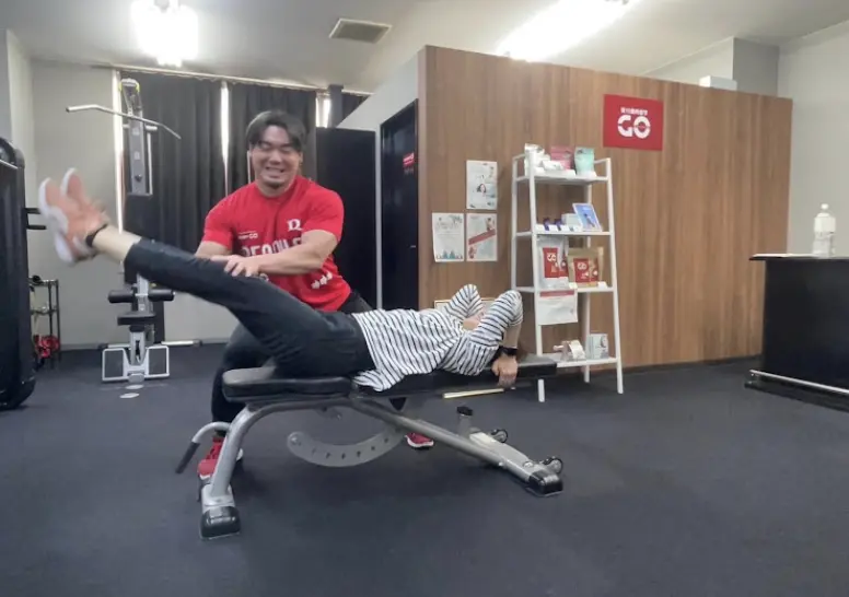 街ナカ筋肉留学GO高崎店のパーソナルトレーニングの様子