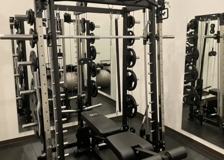24/7Workout 岐阜駅前店のジム内