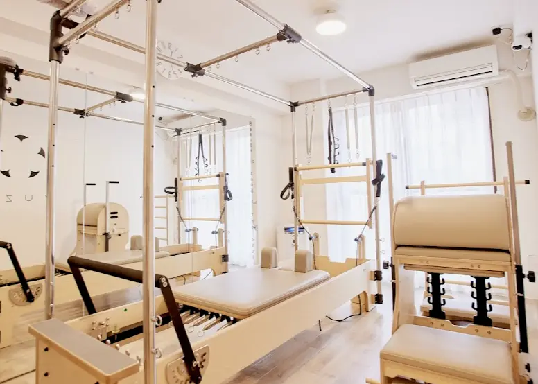 マシンピラティスYUZU白金高輪店のスタジオ内画像