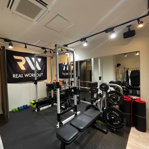 REAL WORKOUT 表参道店