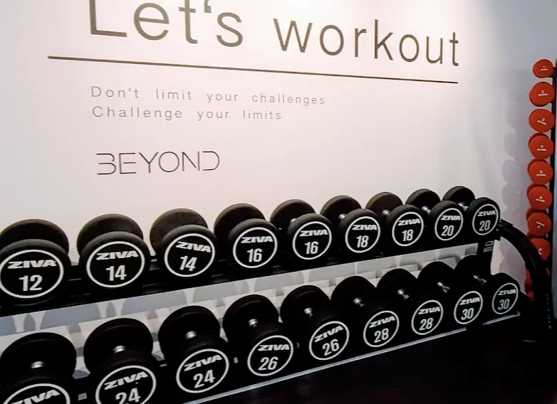 BEYOND葛西店のダンベル