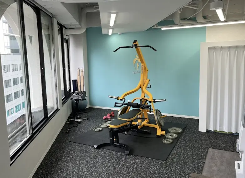 アップルジム本厚木店のジム内スペース