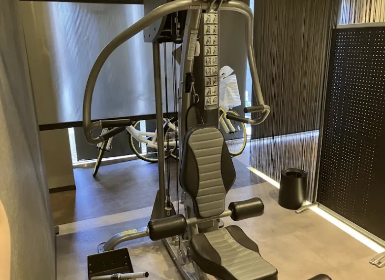 ライザップ本厚木店のジム内スペース