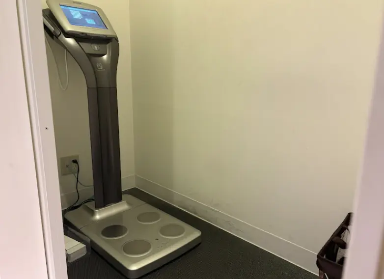 ライザップ水戸店の体組成計