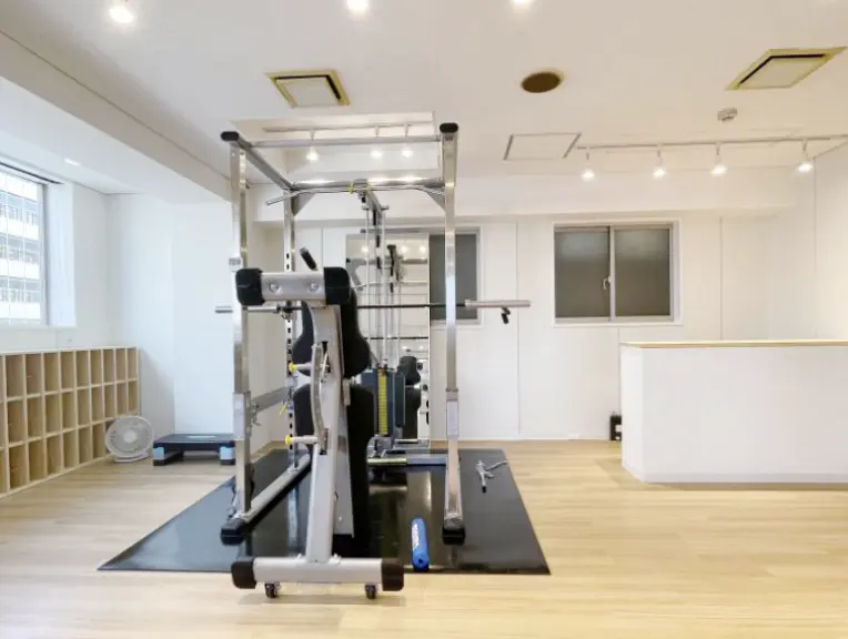 eviGym 渋谷店のジム内