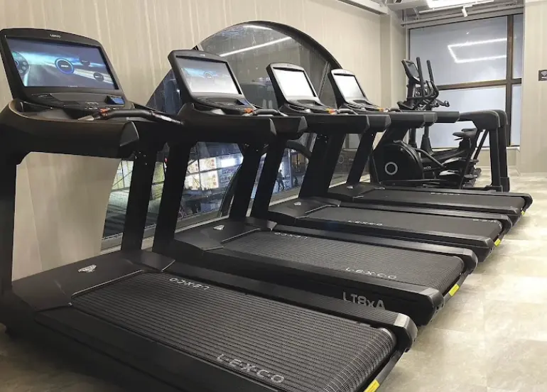 FIT PLACE24 千葉中央駅のジム内