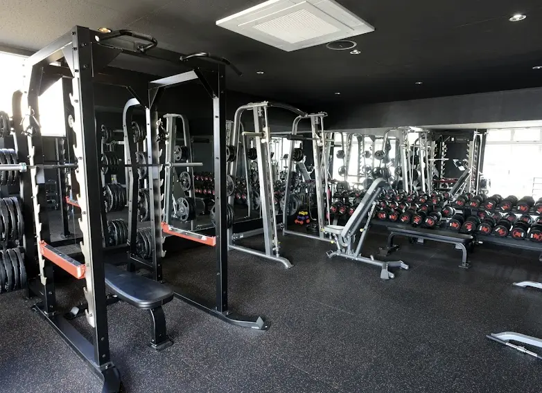 LIVITO金沢店のジム内スペース