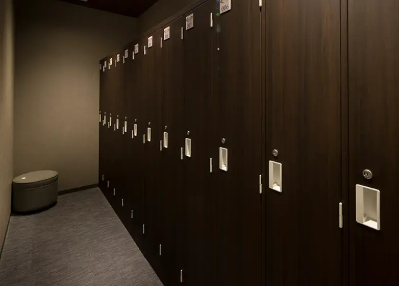 ライザップ千葉店のロッカールーム