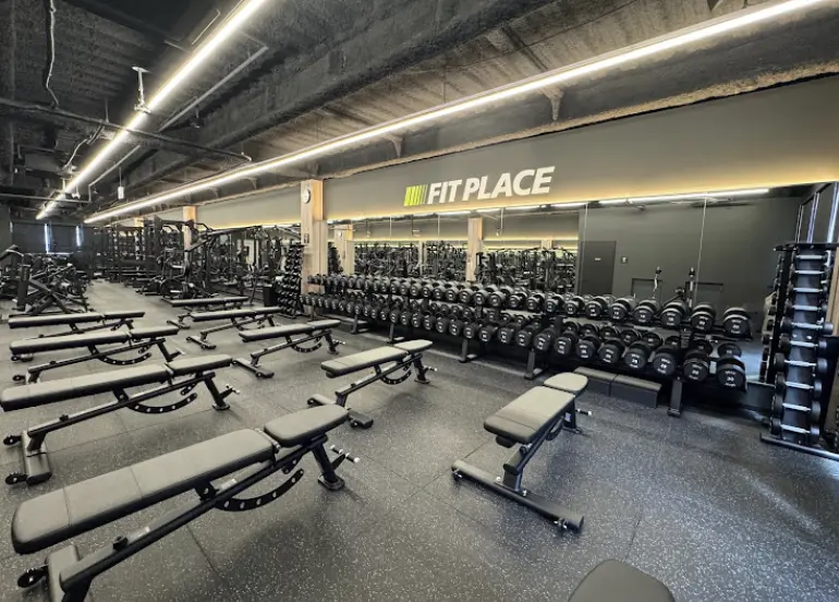 FIT PLACE24 松戸駅前店のジム内