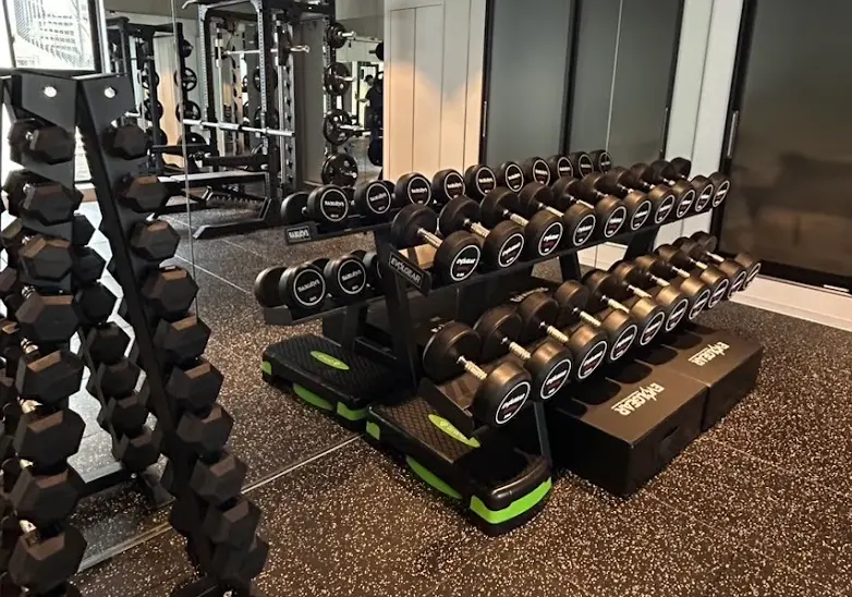 BEYOND 阿佐ヶ谷店のジム内画像