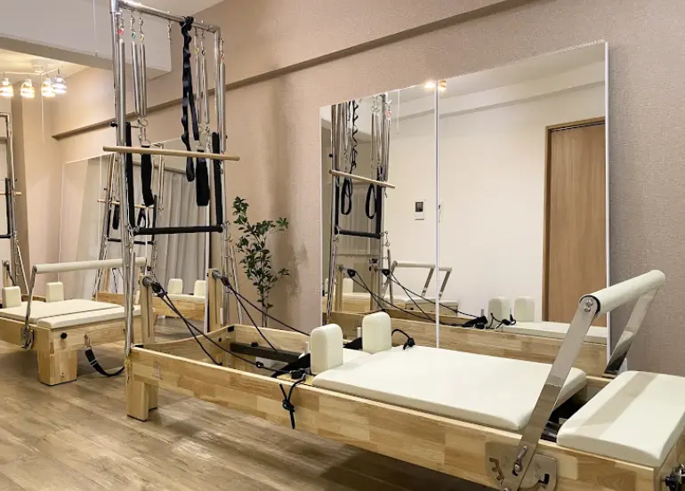 Pilates Mee 上大岡店のジム内