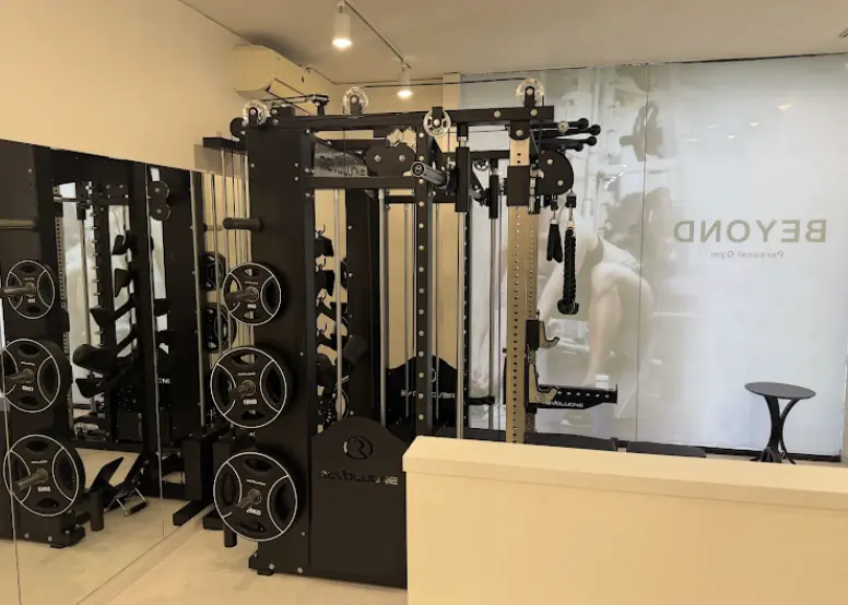 BEYOND 学芸大学店のジム内画像