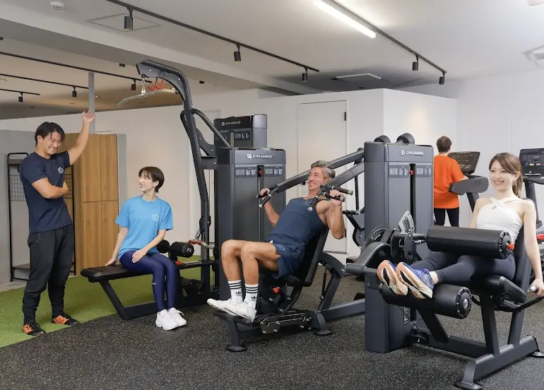 Fitness Lounge Sync 登戸店のジム内