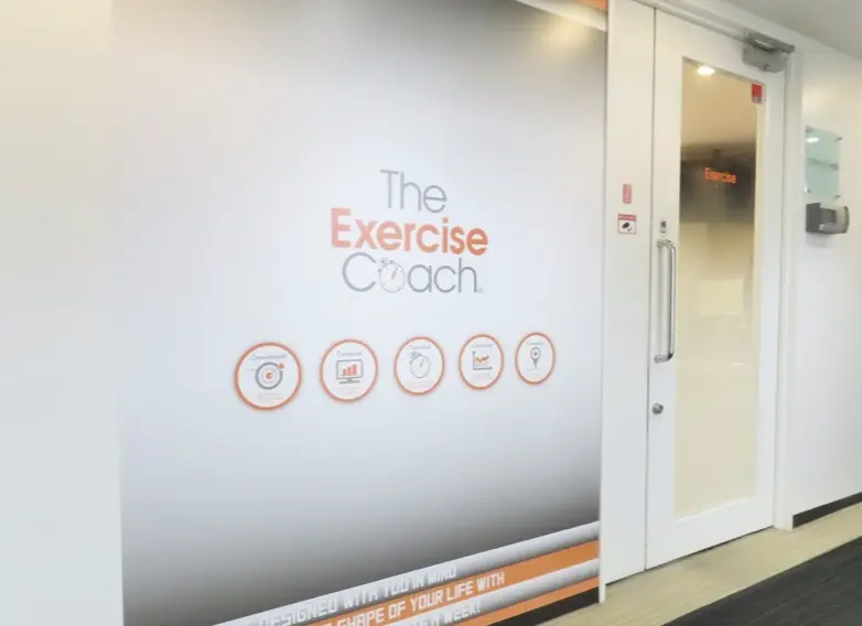 エクササイズコーチ広島店の外観・入口