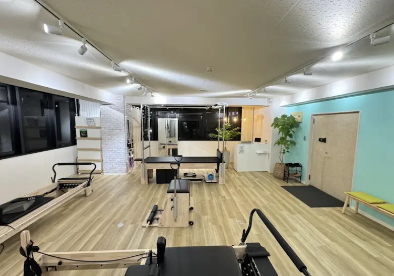 ピラティススタジオ『ルルト』豊田店のジム内画像