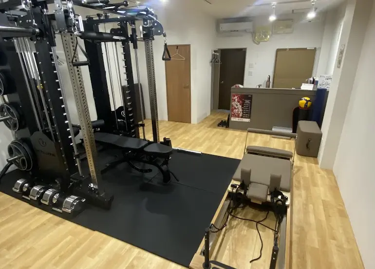 Fillin.studio 武蔵新城店のジム内