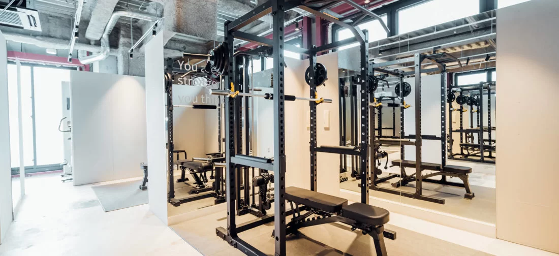 UNDEUX SUPERBODY 武蔵小杉店のジム内