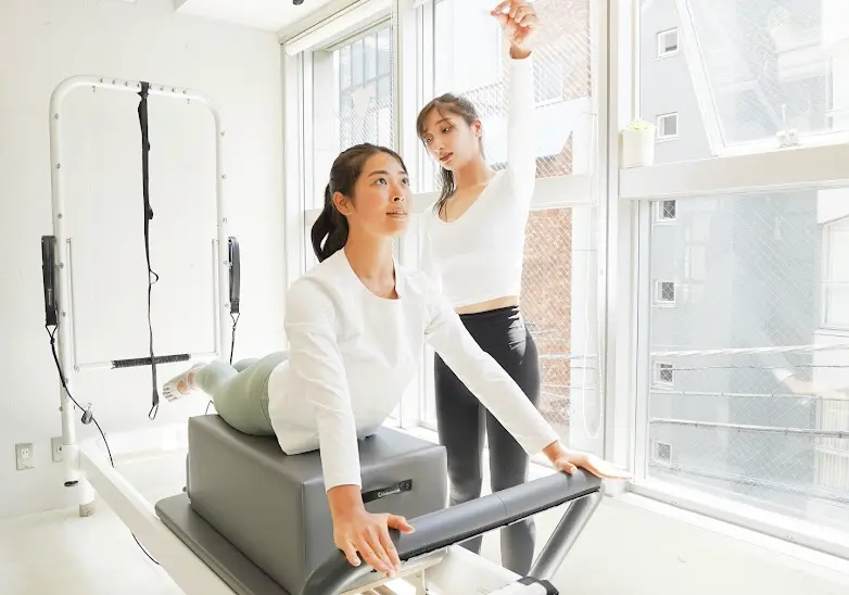 マシンピラティスルルト上尾店のレッスン風景