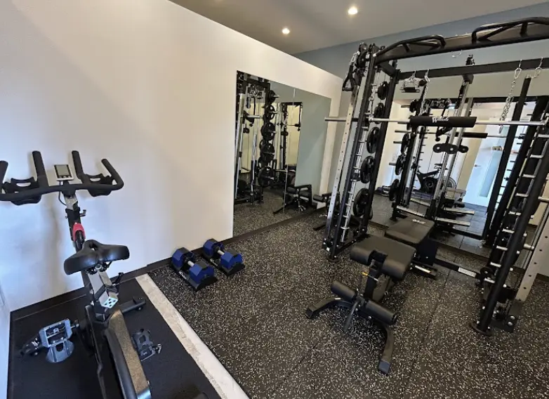 24/7Workout茨木店のジムスペース