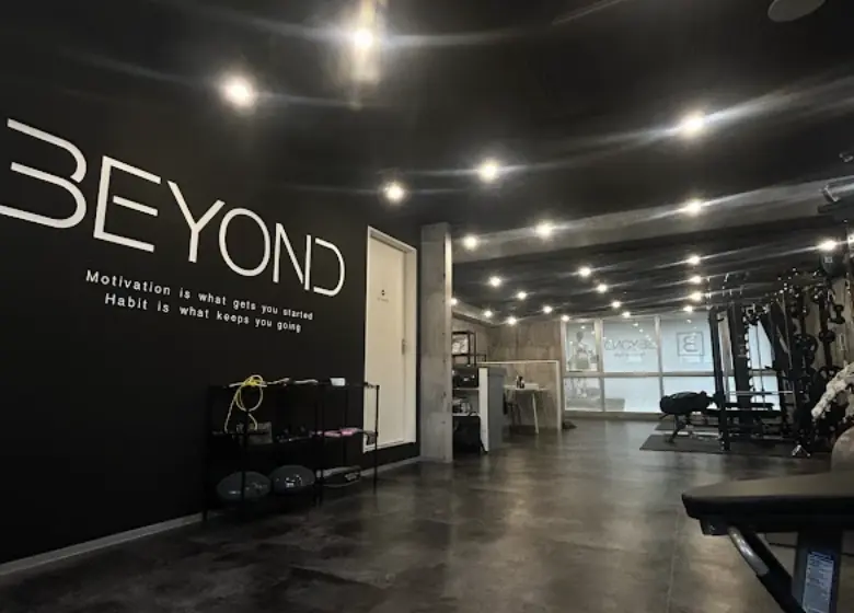 BEYOND志木店のジム内(マシン)