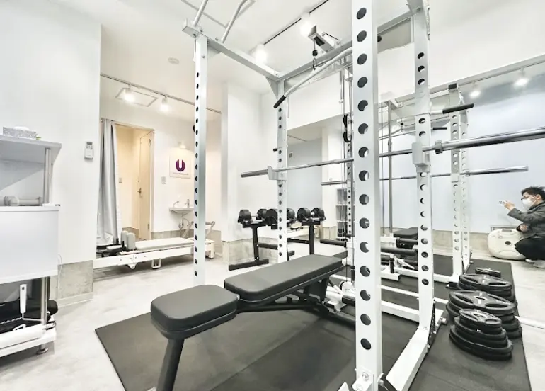PERSONAL TRAINING STUDIO U 向ヶ丘遊園店のジム内