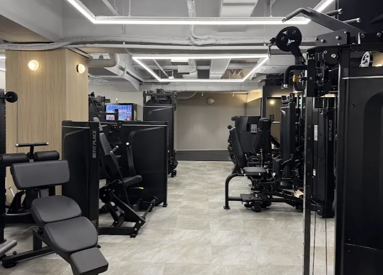 FIT PLACE24 茗荷谷のジム内