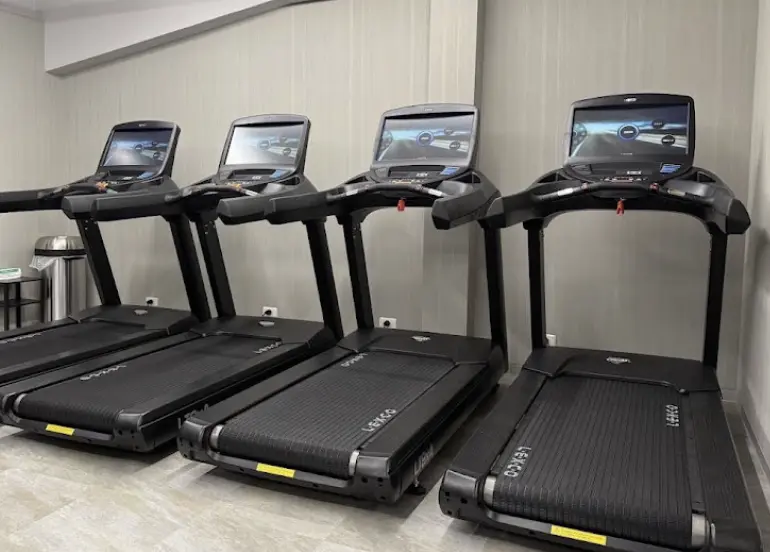 FIT PLACE24 茗荷谷のジム内