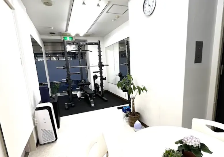 YURAパーソナル松原本店のジム内