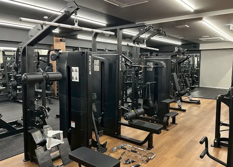 FIT PLACE24 金山店のジム内