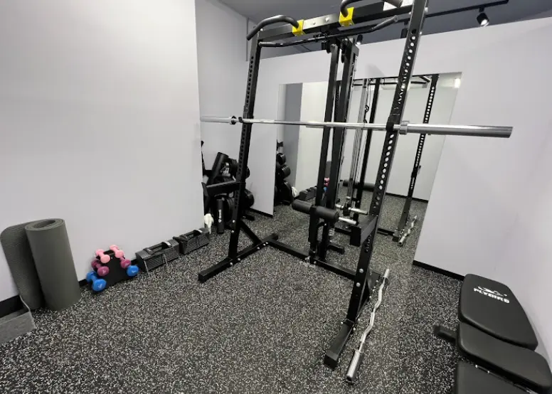 BRlab朝霞台店のジム内画像