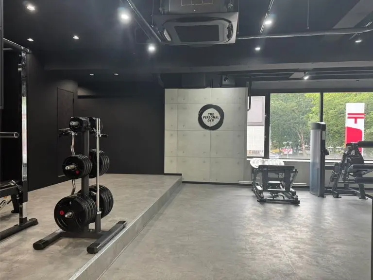THE PERSONAL GYM 府中店のジム内スペース