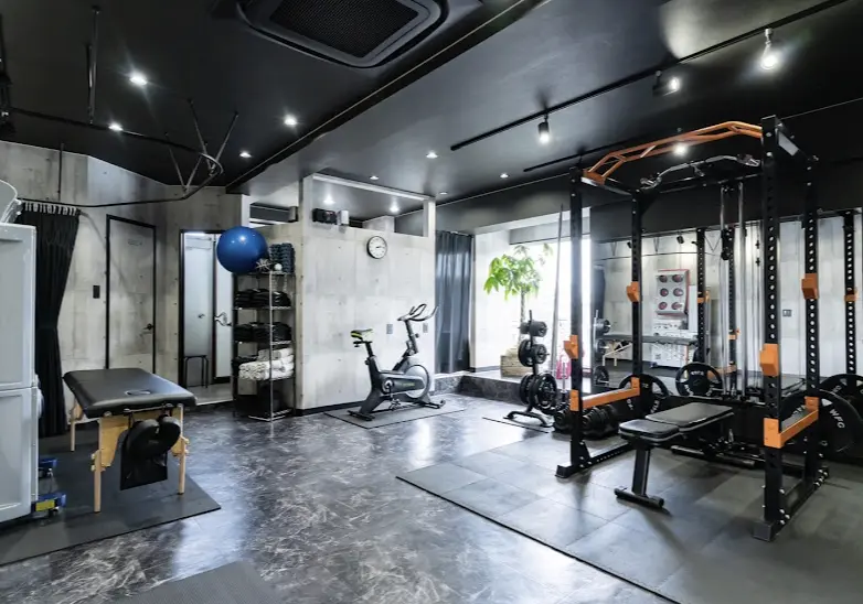 パーソナルジムLUVIA 岡崎本店のジム内画像