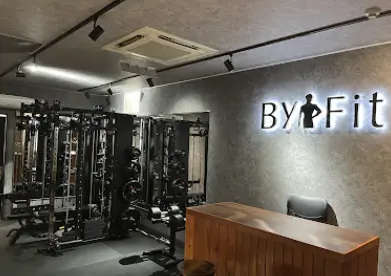 ByFitのジム内