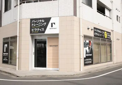 NEXPORT 新小岩店の店舗内画像