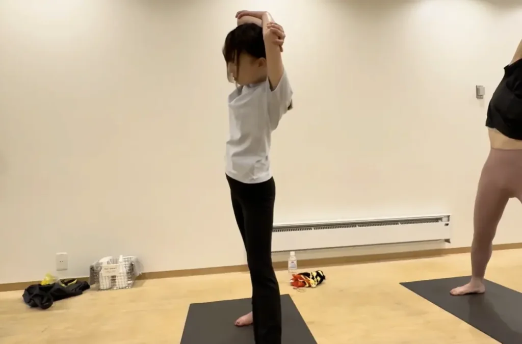 ホットヨガスタジオLAVAシティタワー武蔵小杉店で体験を受けた際の様子