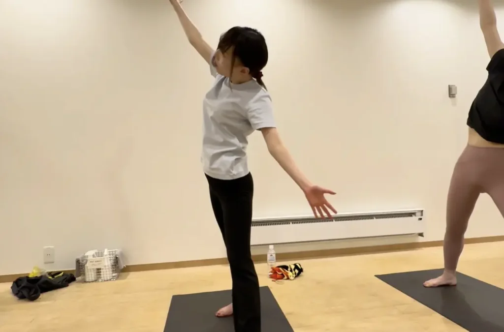 ホットヨガスタジオLAVAシティタワー武蔵小杉店で体験を受けた際の様子