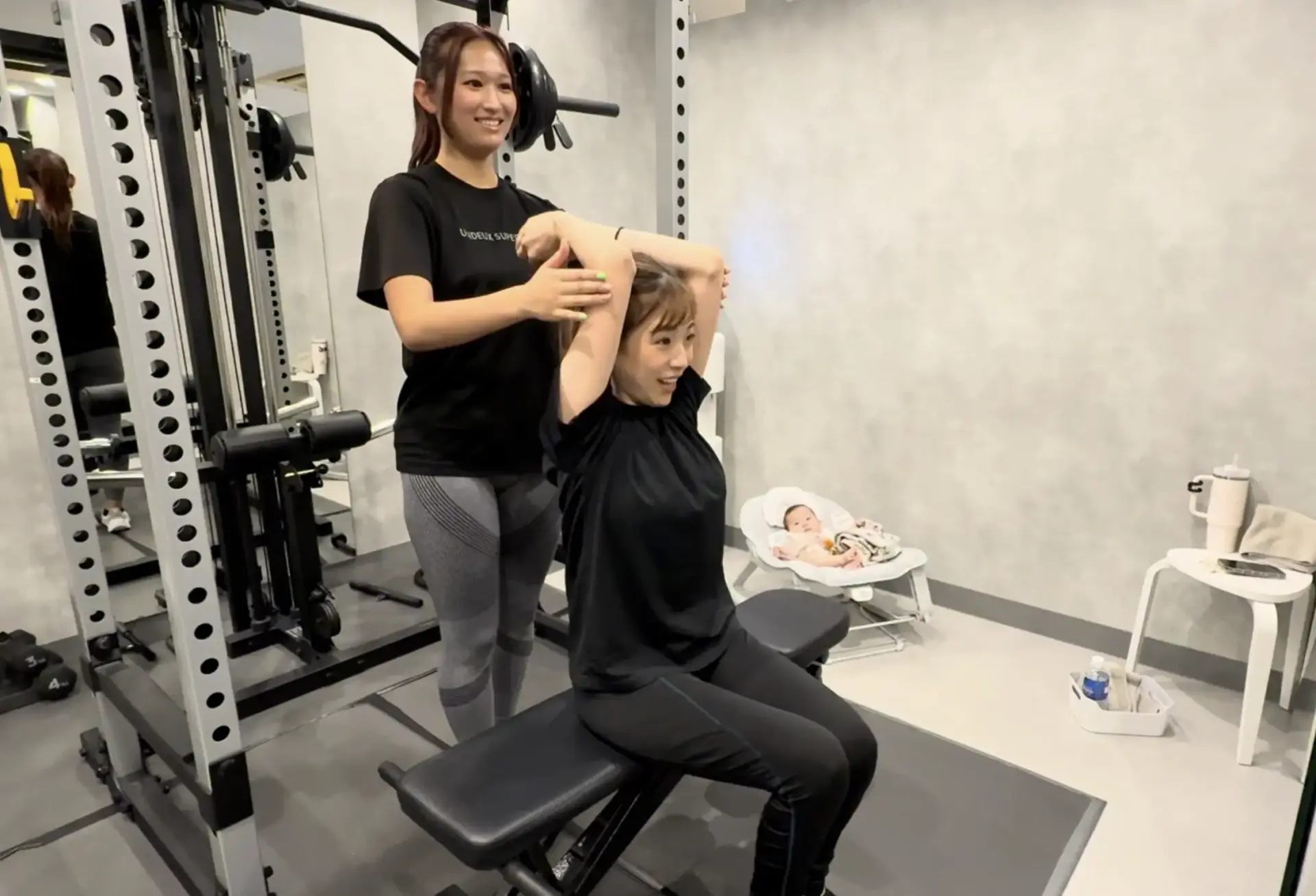 UNDEUX SUPERBODY LIFE 千葉スタジオでの体験レッスンの様子（二の腕）