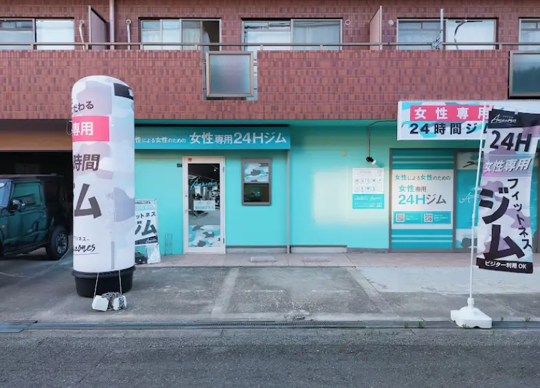 Amazones 大阪十三店のジム内画像