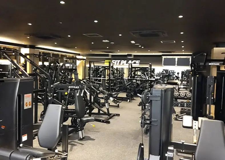 FITPLACE24 大船店のジム内画像