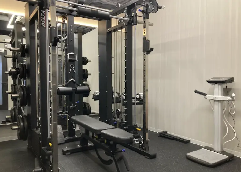 FITPLACE24 大船店のジム内画像