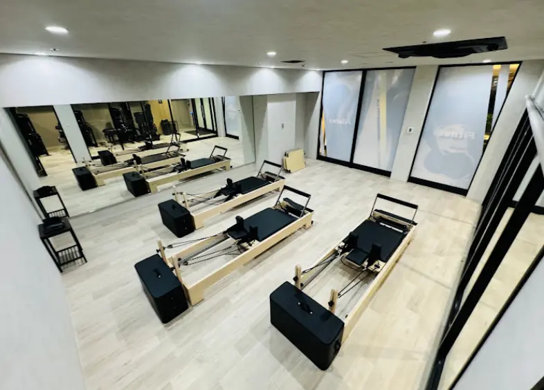 FITPLACE24 弁天町店のジム内画像