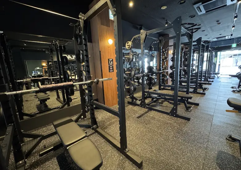 FITPLACE24 西八王子店のジム内画像